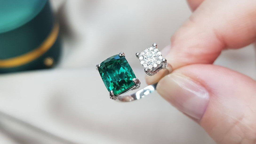 VOC Gems