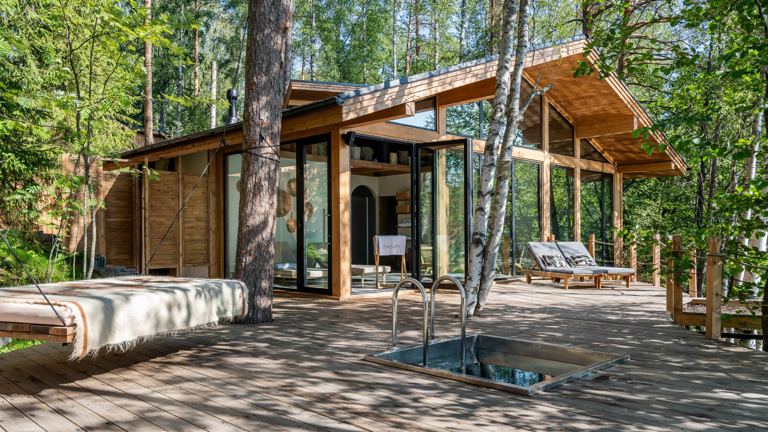 Загородный отель WE LODGE